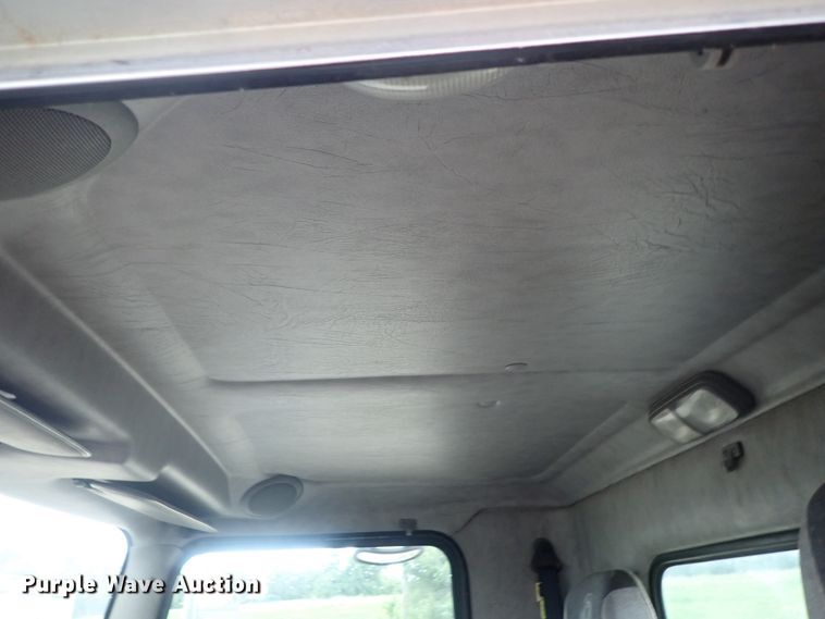 image for item DI4612 2007 Kenworth T300  vacuum truck