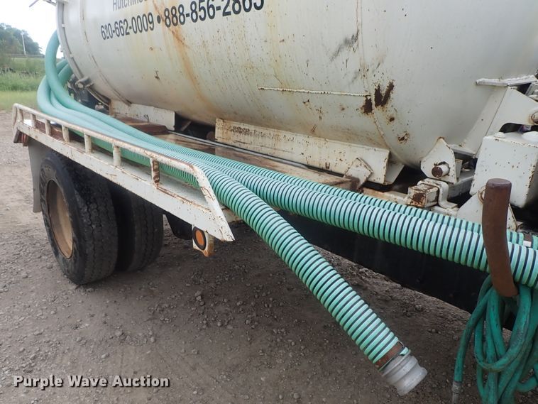 image for item DI4612 2007 Kenworth T300  vacuum truck