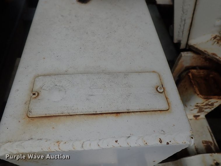 image for item DI4612 2007 Kenworth T300  vacuum truck