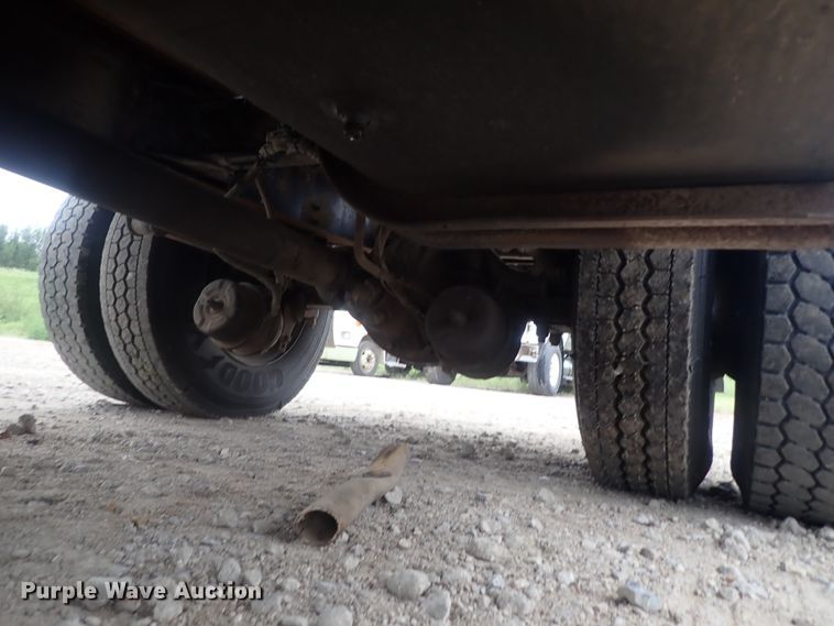 image for item DI4612 2007 Kenworth T300  vacuum truck