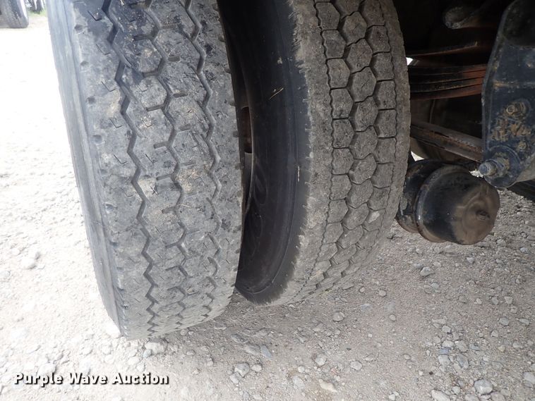 image for item DI4612 2007 Kenworth T300  vacuum truck