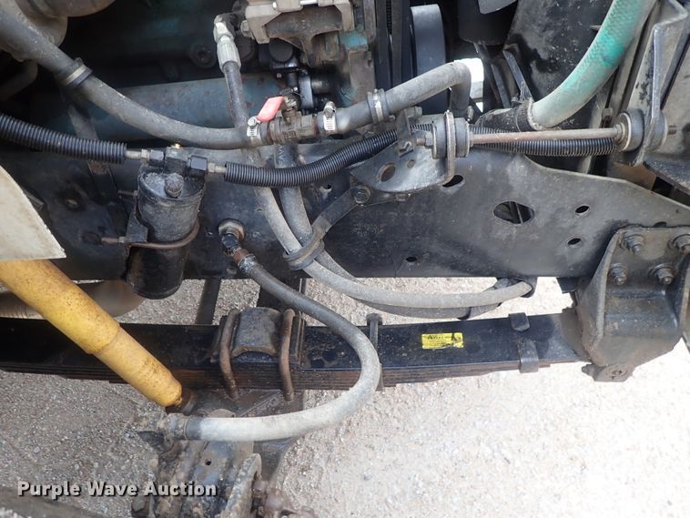 image for item DI4648 1992 International 4900  fuel truck