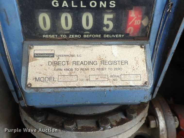 image for item DI4648 1992 International 4900  fuel truck