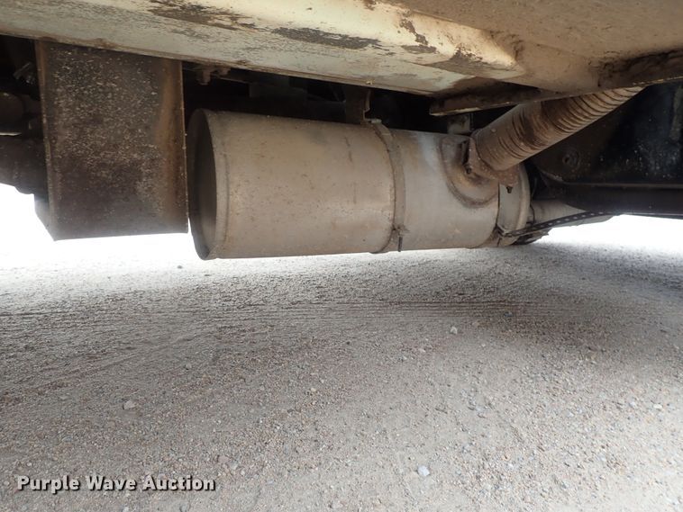 image for item DI4648 1992 International 4900  fuel truck