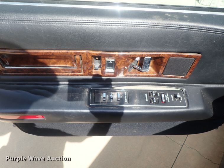 image for item DI4652 1996 Cadillac Fleetwood Superior Coach  hearse