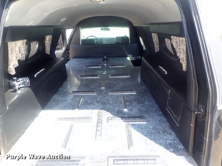 image for item DI4652 1996 Cadillac Fleetwood Superior Coach  hearse