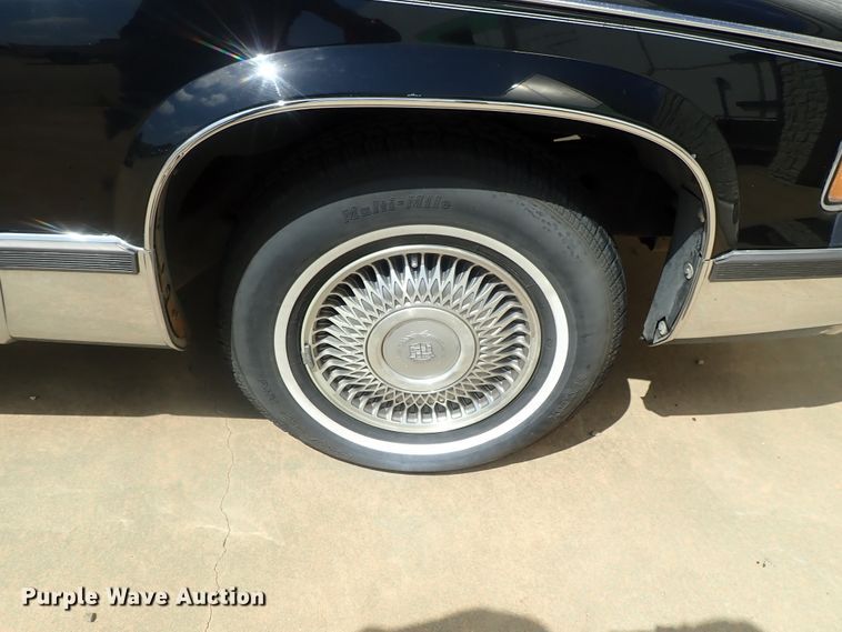 image for item DI4652 1996 Cadillac Fleetwood Superior Coach  hearse