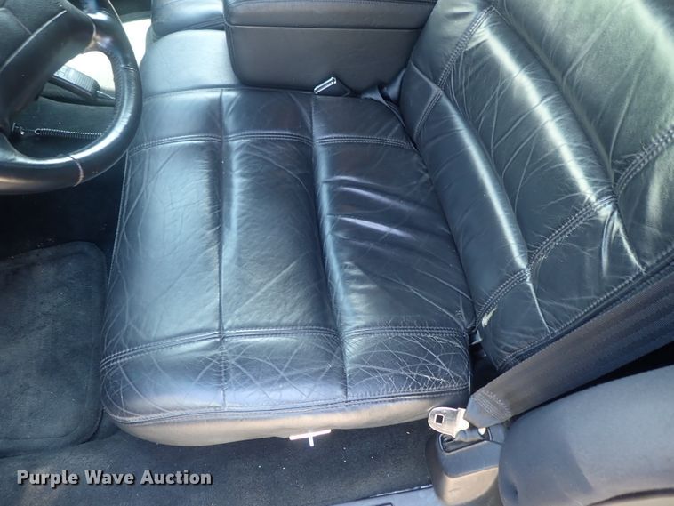 image for item DI4653 1996 Cadillac Fleetwood  limousine