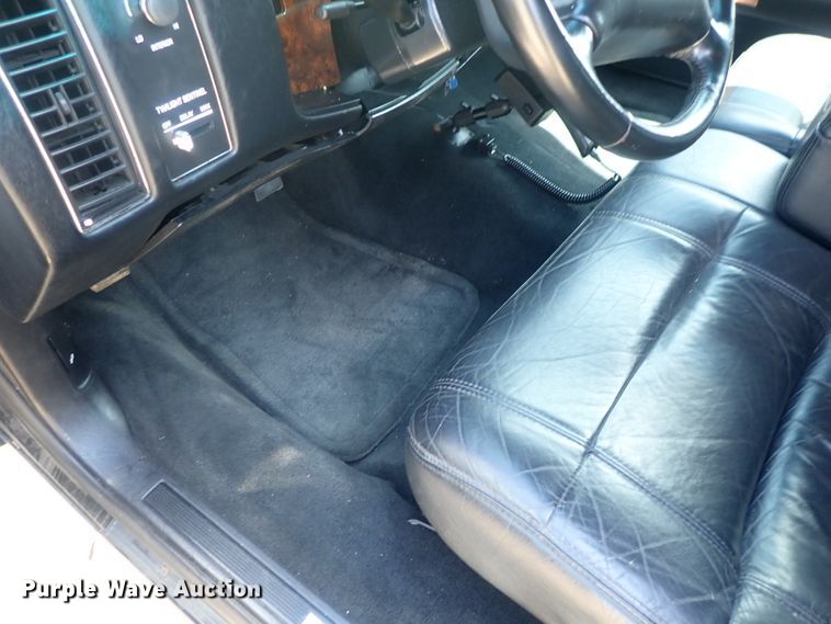 image for item DI4653 1996 Cadillac Fleetwood  limousine