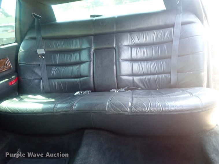 image for item DI4653 1996 Cadillac Fleetwood  limousine