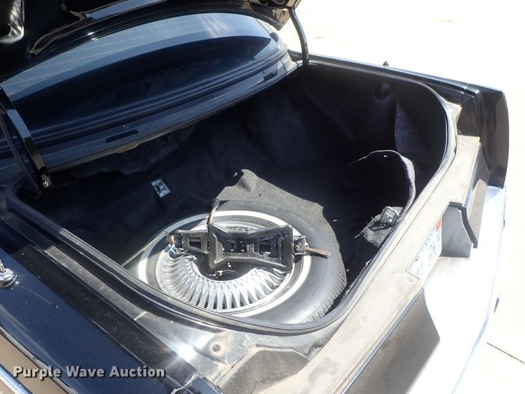 image for item DI4653 1996 Cadillac Fleetwood  limousine