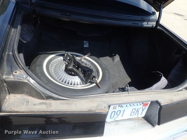 image for item DI4653 1996 Cadillac Fleetwood  limousine