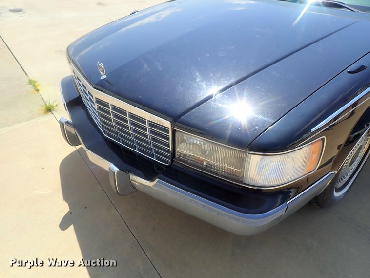 image for item DI4653 1996 Cadillac Fleetwood  limousine