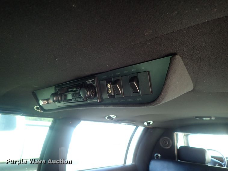 image for item DI4653 1996 Cadillac Fleetwood  limousine