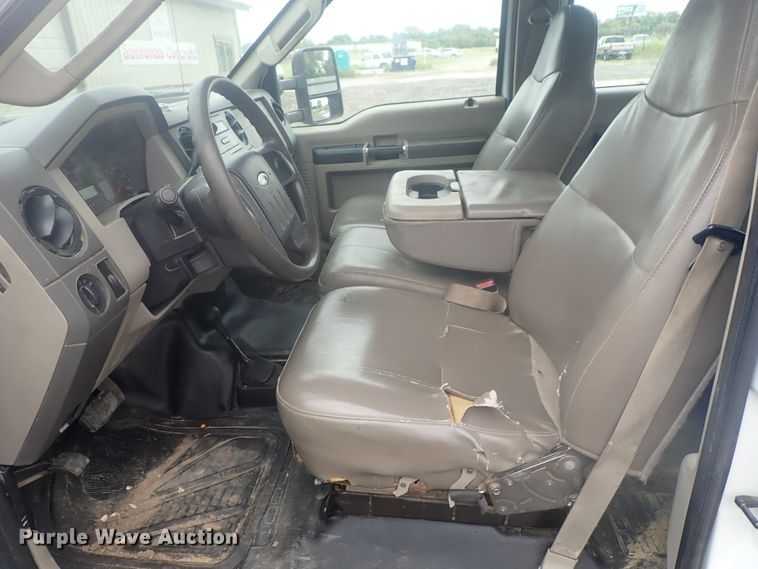 image for item DI4709 2008 Ford F550 Super Duty  Crew Cab utility truck