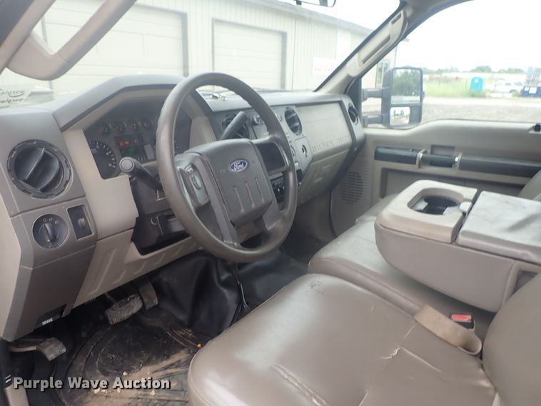 image for item DI4709 2008 Ford F550 Super Duty  Crew Cab utility truck