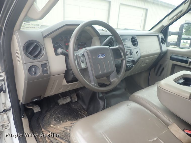 image for item DI4709 2008 Ford F550 Super Duty  Crew Cab utility truck