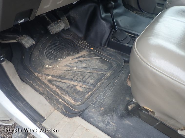 image for item DI4709 2008 Ford F550 Super Duty  Crew Cab utility truck