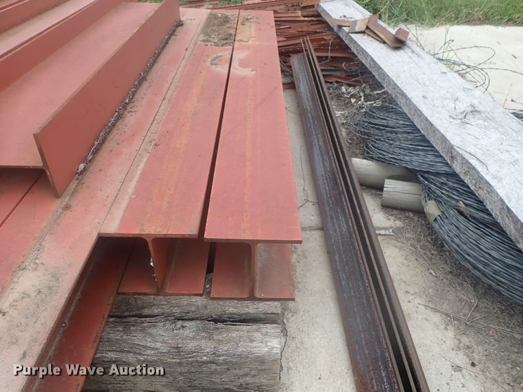 (31) red iron Ibeams in Wichita, KS Item DI4710 sold Purple Wave