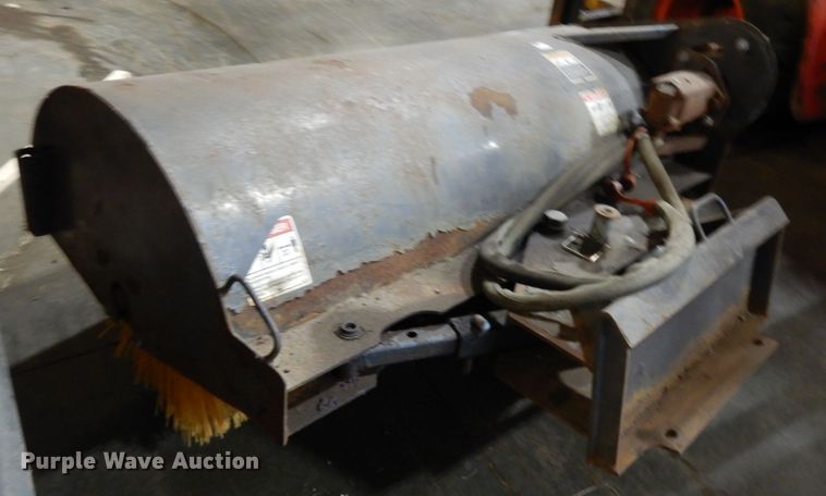 image for item DI7544 Brasco AB48 compact utility loader broom