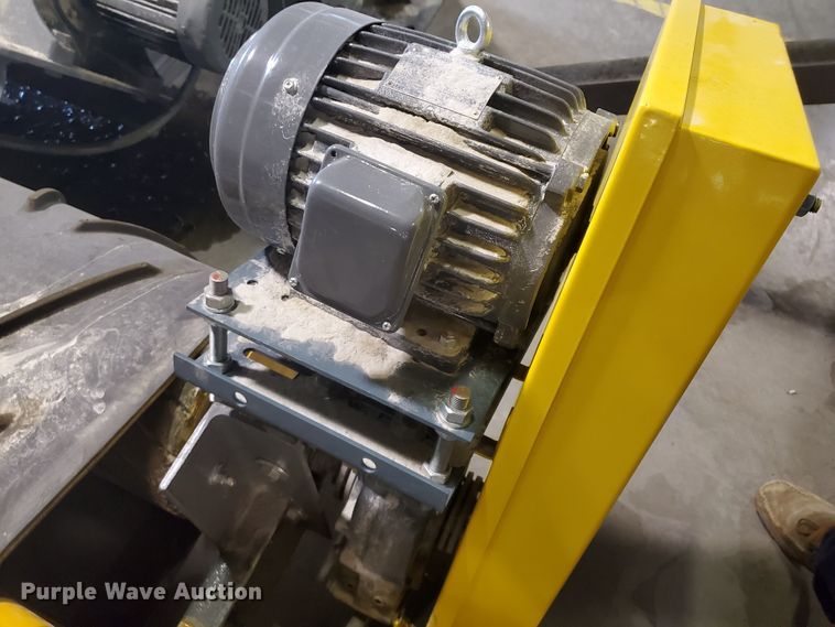 image for item DJ3171 2017 Trio recycling conveyor