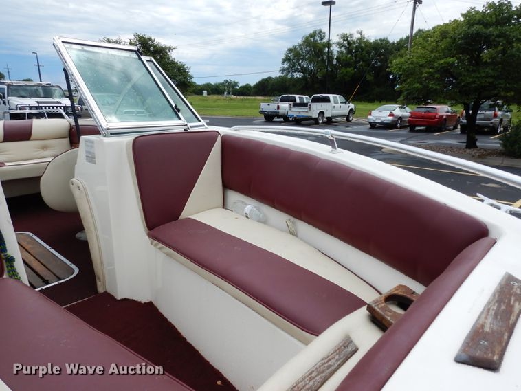 image for item DJ4303 1987 Mach 1  boat