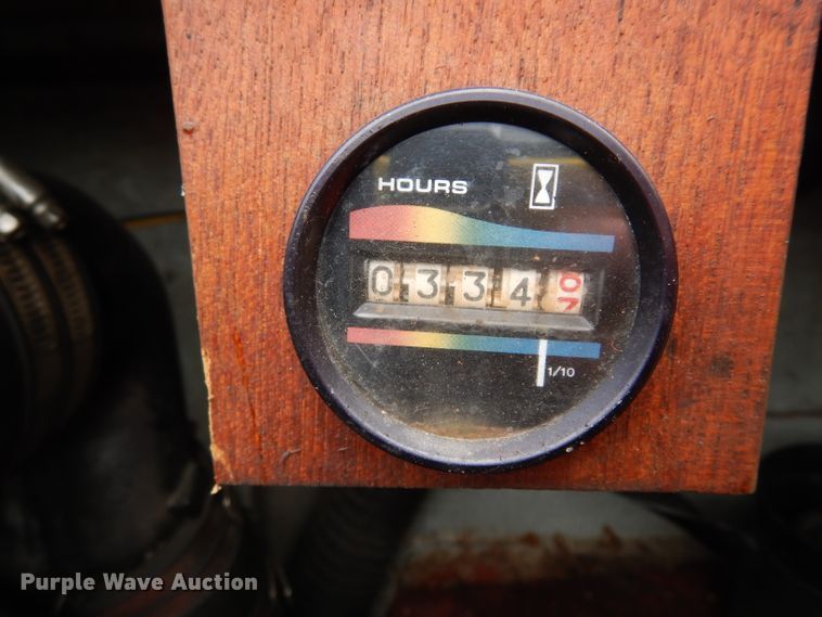 image for item DJ4303 1987 Mach 1  boat