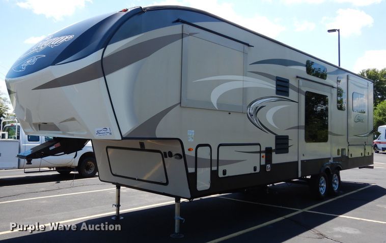 image for item DJ4339 2018 Keystone Cougar 326RDS  camper