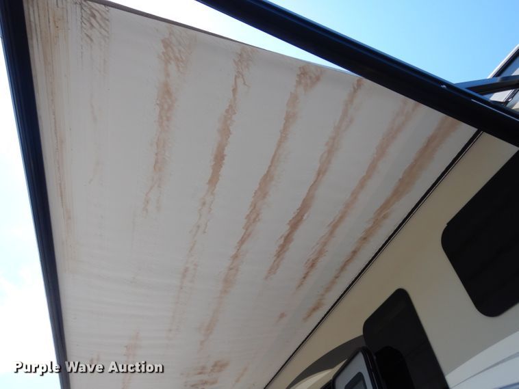 image for item DJ4339 2018 Keystone Cougar 326RDS  camper