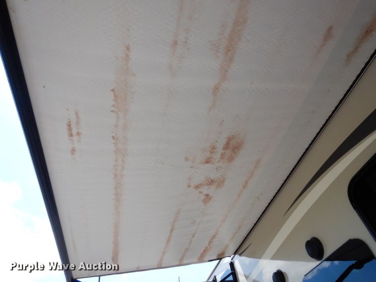 image for item DJ4339 2018 Keystone Cougar 326RDS  camper