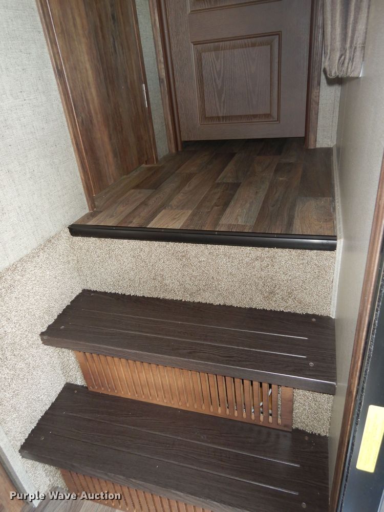 image for item DJ4339 2018 Keystone Cougar 326RDS  camper