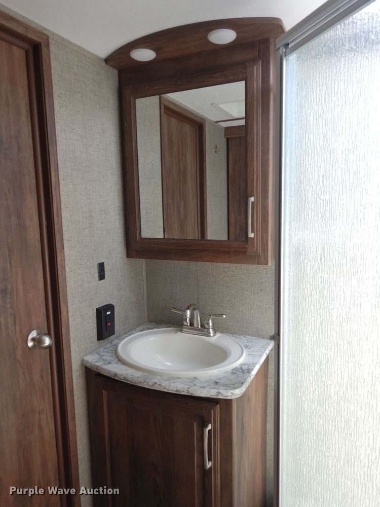 image for item DJ4339 2018 Keystone Cougar 326RDS  camper