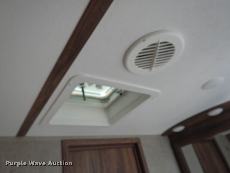 image for item DJ4339 2018 Keystone Cougar 326RDS  camper