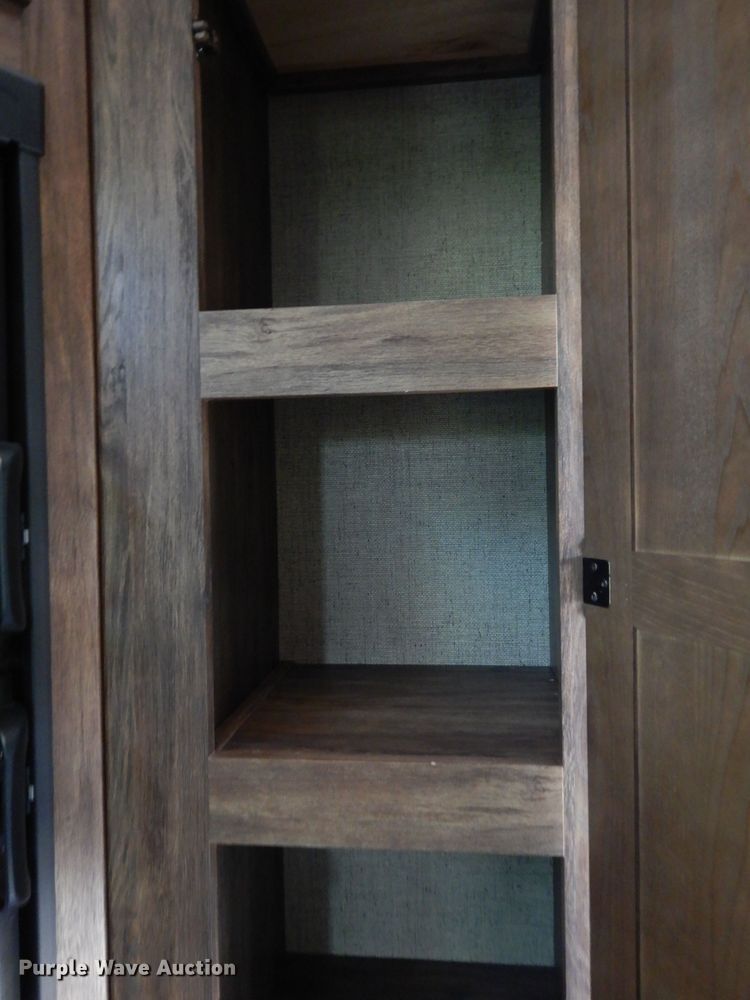 image for item DJ4339 2018 Keystone Cougar 326RDS  camper