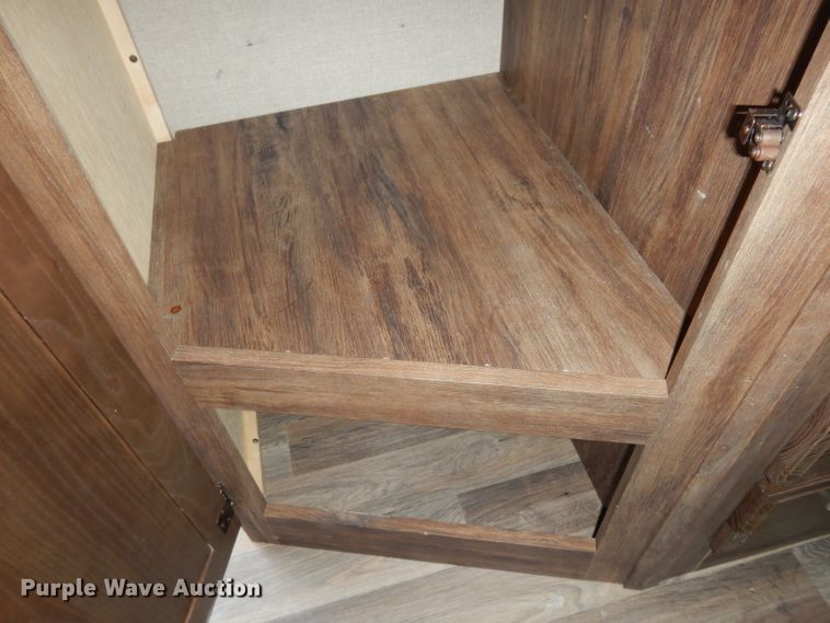 image for item DJ4339 2018 Keystone Cougar 326RDS  camper