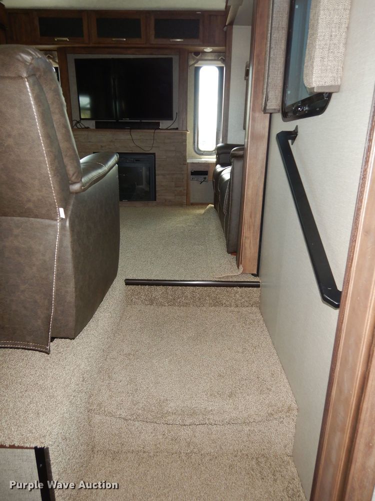 image for item DJ4339 2018 Keystone Cougar 326RDS  camper