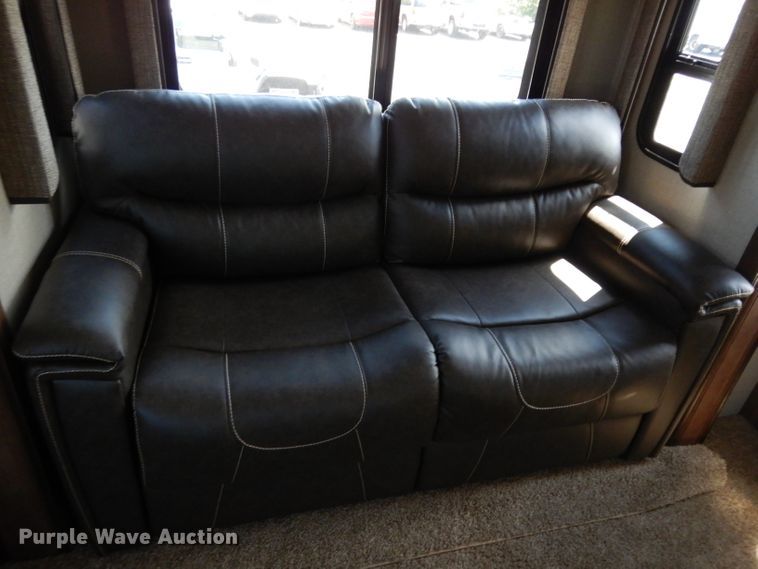 image for item DJ4339 2018 Keystone Cougar 326RDS  camper