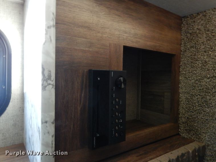 image for item DJ4339 2018 Keystone Cougar 326RDS  camper