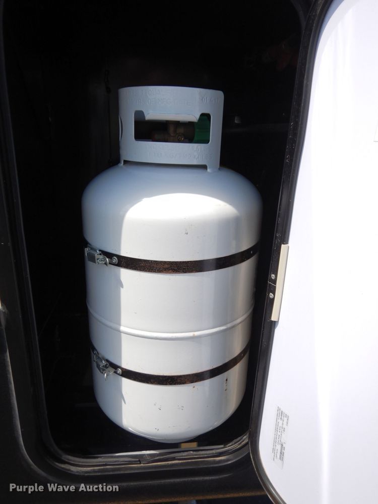 image for item DJ4339 2018 Keystone Cougar 326RDS  camper