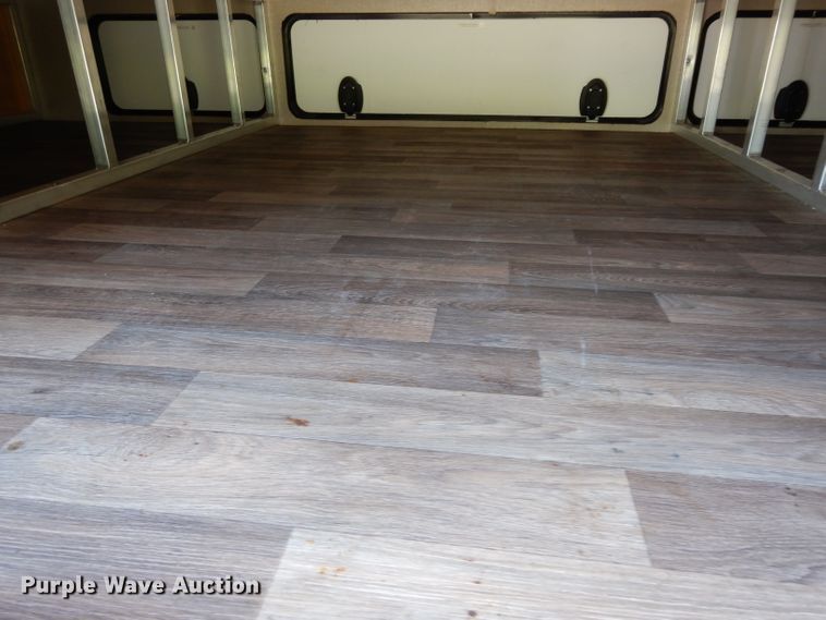 image for item DJ4339 2018 Keystone Cougar 326RDS  camper