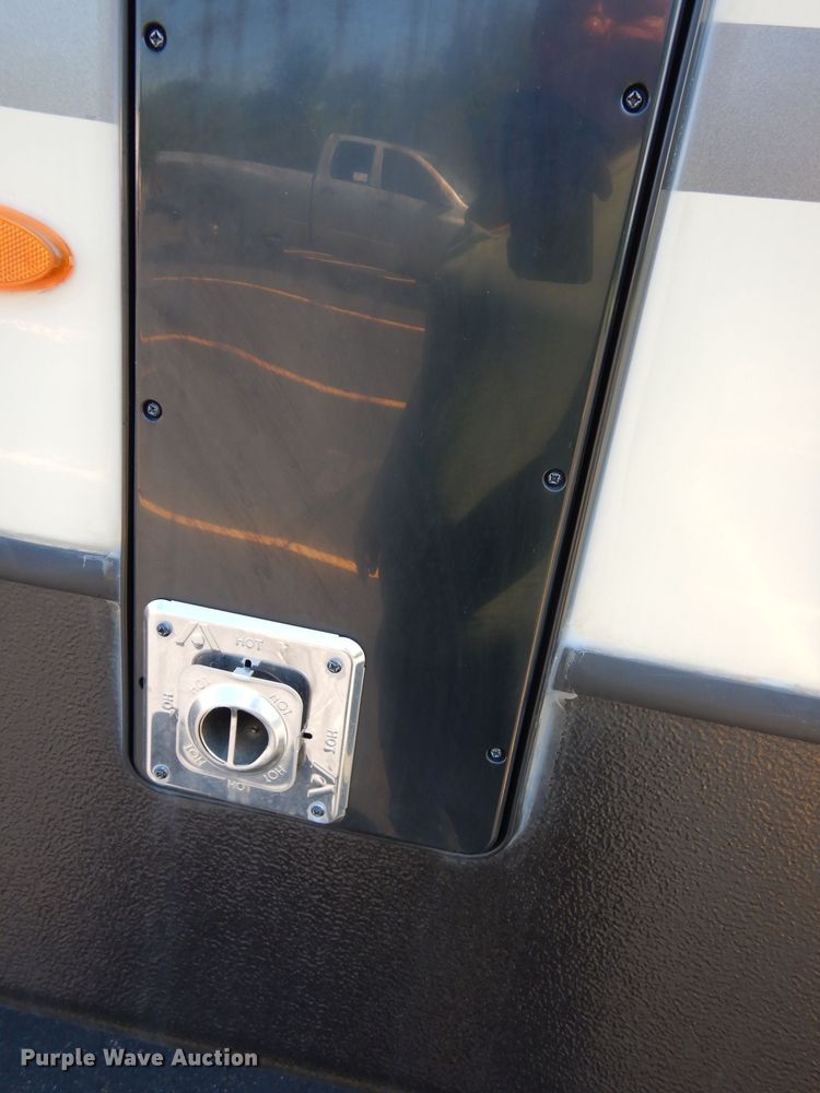 image for item DJ4339 2018 Keystone Cougar 326RDS  camper