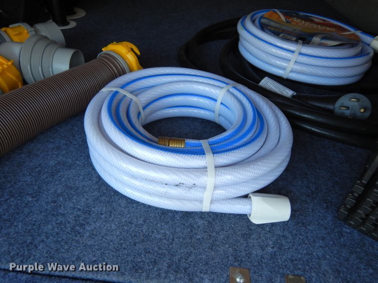 image for item DJ4339 2018 Keystone Cougar 326RDS  camper