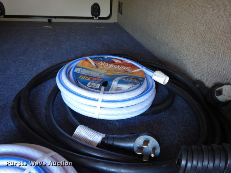 image for item DJ4339 2018 Keystone Cougar 326RDS  camper