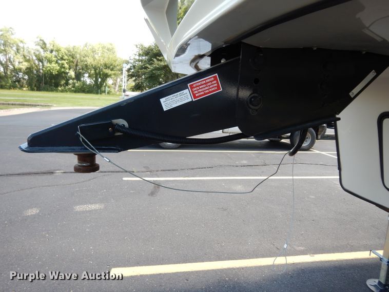 image for item DJ4339 2018 Keystone Cougar 326RDS  camper