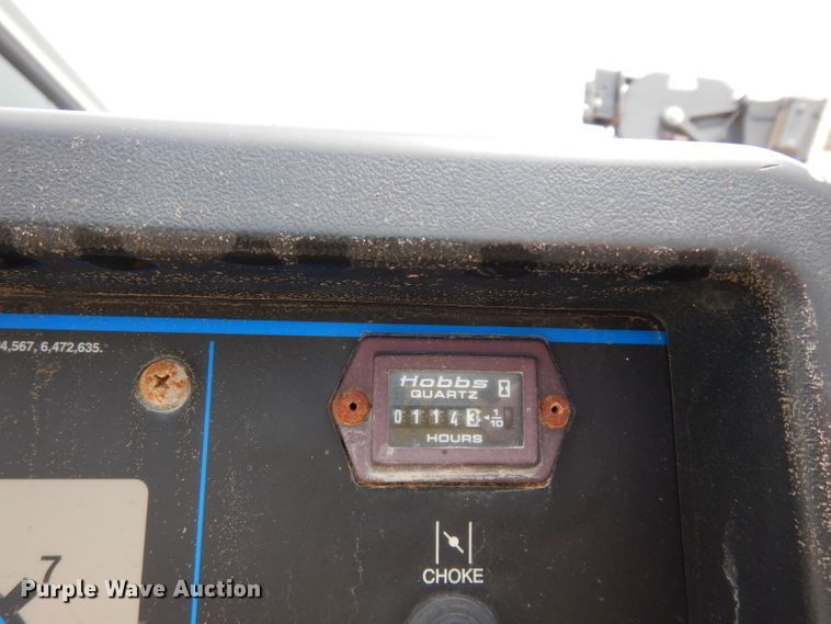 image for item DJ4361 1998 International 4700  service truck with crane