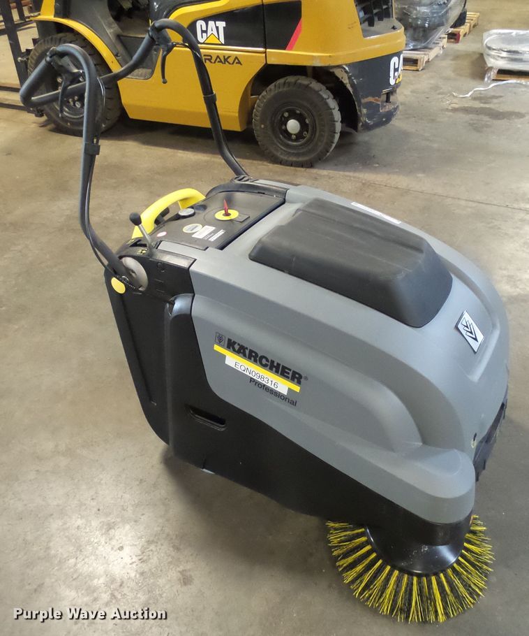 image for item DX9237 2018 Karcher KM75/40W sweeper