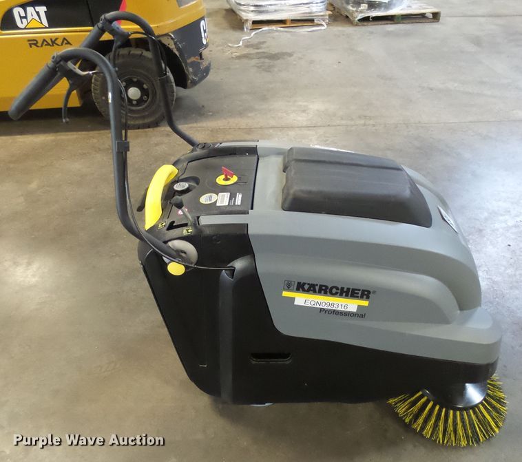 image for item DX9237 2018 Karcher KM75/40W sweeper