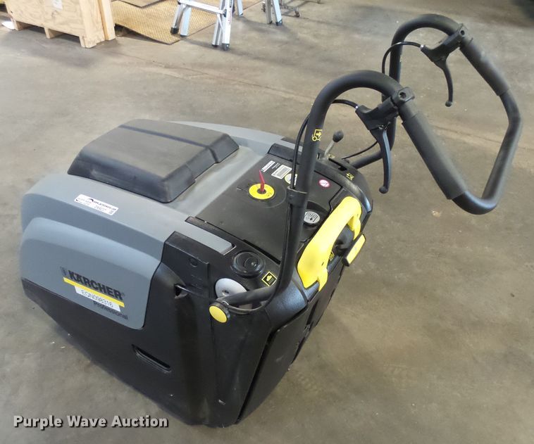 image for item DX9237 2018 Karcher KM75/40W sweeper