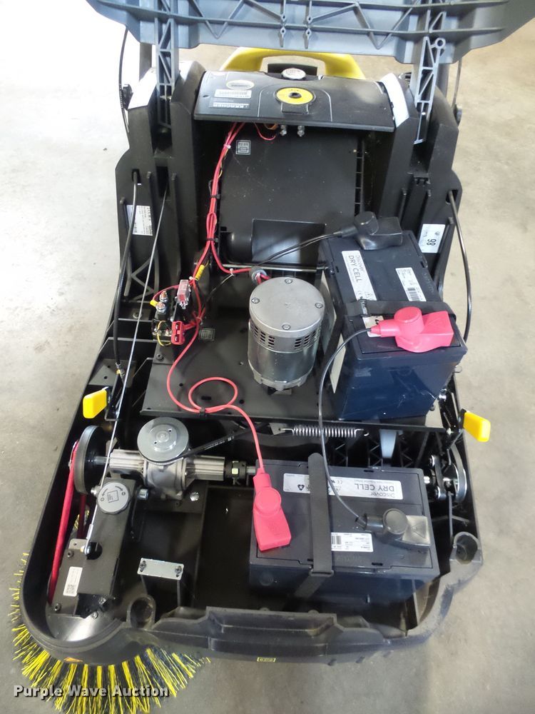 image for item DX9237 2018 Karcher KM75/40W sweeper