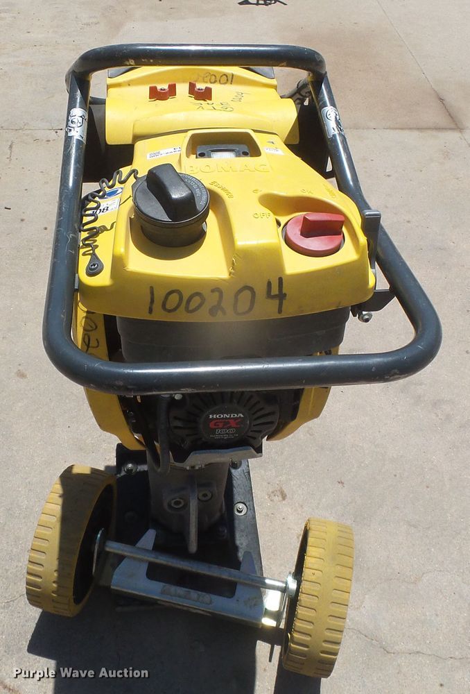 image for item EL9184 2015 Bomag BT65 compactor